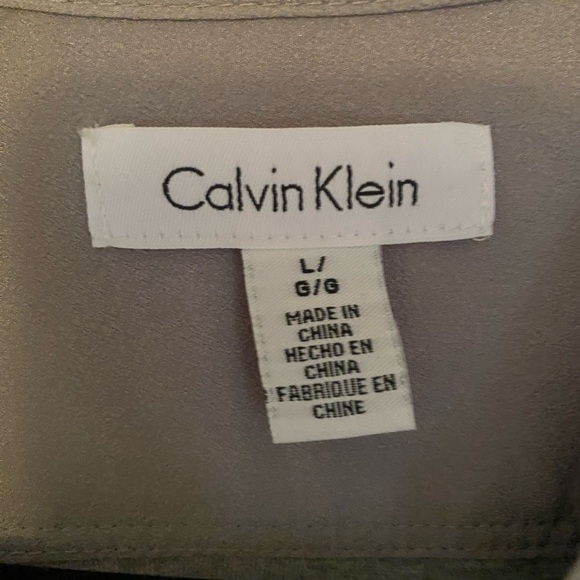 Large Calvin Klein top - Picture 2 of 3